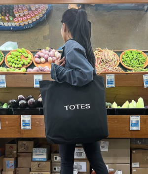 TOTES Pure Cotton Black Tote Bag| (50X43Cm) Eco-Friendly Foldable Shoulder Shopping Bags | Washable Reusable Cloth & Unisex Grocery Bags with (50Cm) Handles