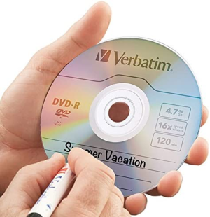 Verbatim 4.7GB up to 16X Recordable Disc AZO DVD-R 50-Disc Spindle 95101, Silver