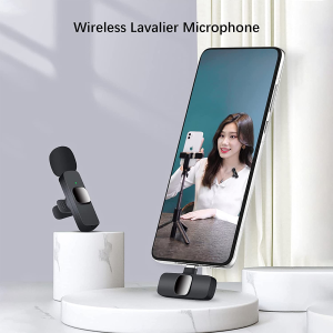 Shenzhi Tech Wireless Lavalier Microphone for Iphone Ipad, Plug and Play Mini Mic for Youtube Tiktok Live Streaming Gaming K Song Recording Auto Noise Reduction (Lightning 2)