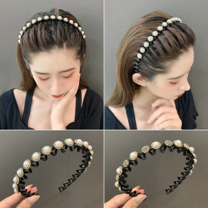 Wavy Pearl Headband for Women Rhinestone Hair Bands for Women’S Hair Non Slip Wavy Plastic Headbands for Women Girls Washing Face Makeup Head Bands Hair Accessories 2 Pcs