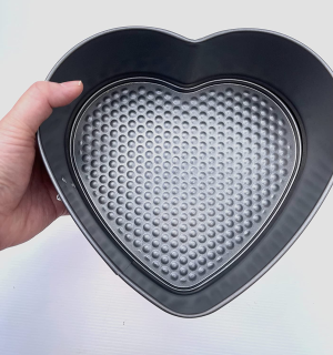 Zojoca Living Love Heart Springform Cake Tin 21.5Cm X 20.5Cm X 8Cm Carbon Steel Non Stick, Grey – Ideal for Cheesecakes, Cakes or Jelly Cakes Too!