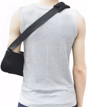 Arm Sling – Dislocated Shoulder Sling for Broken Arm Immobilizer Wrist Elbow Support – Ergonomic, Lightweight, Breathable Mesh, Neoprene Padded Strap – for Men & Women, One Size