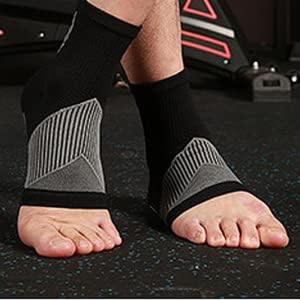 H HOME-MART Plantar Fasciitis Socks with Arch Support, Foot Care Compression Sleeve, Eases Swelling & Heel Spurs, Ankle Brace Support, Increases Circulation