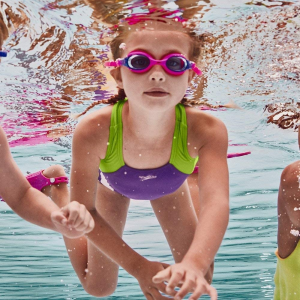 Speedo Skoogles Kids Swim Goggles, No Leak, Anti-Fog, Easy to Adjust and Comfortable with UV Protection