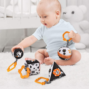 TUMAMA High Contrast Shapes Sets Baby Toys, Black and White Stroller Toy for Car Seat Baby Plush Rattles Rings Hanging Toy for 0 3 6 9 to 12 Months, Newborn,Toddlers,Infants (4 Packs)