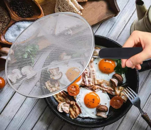 Grease Splatter Screen for Frying Pan 33Cm, Grease Strainer Stops 99% of Hot Oil Splash, Splatter Guard for Cooking Protects Skin from Burns, Stainless Steel Splash Guard Skillet Lid Keep Kitchen Clean