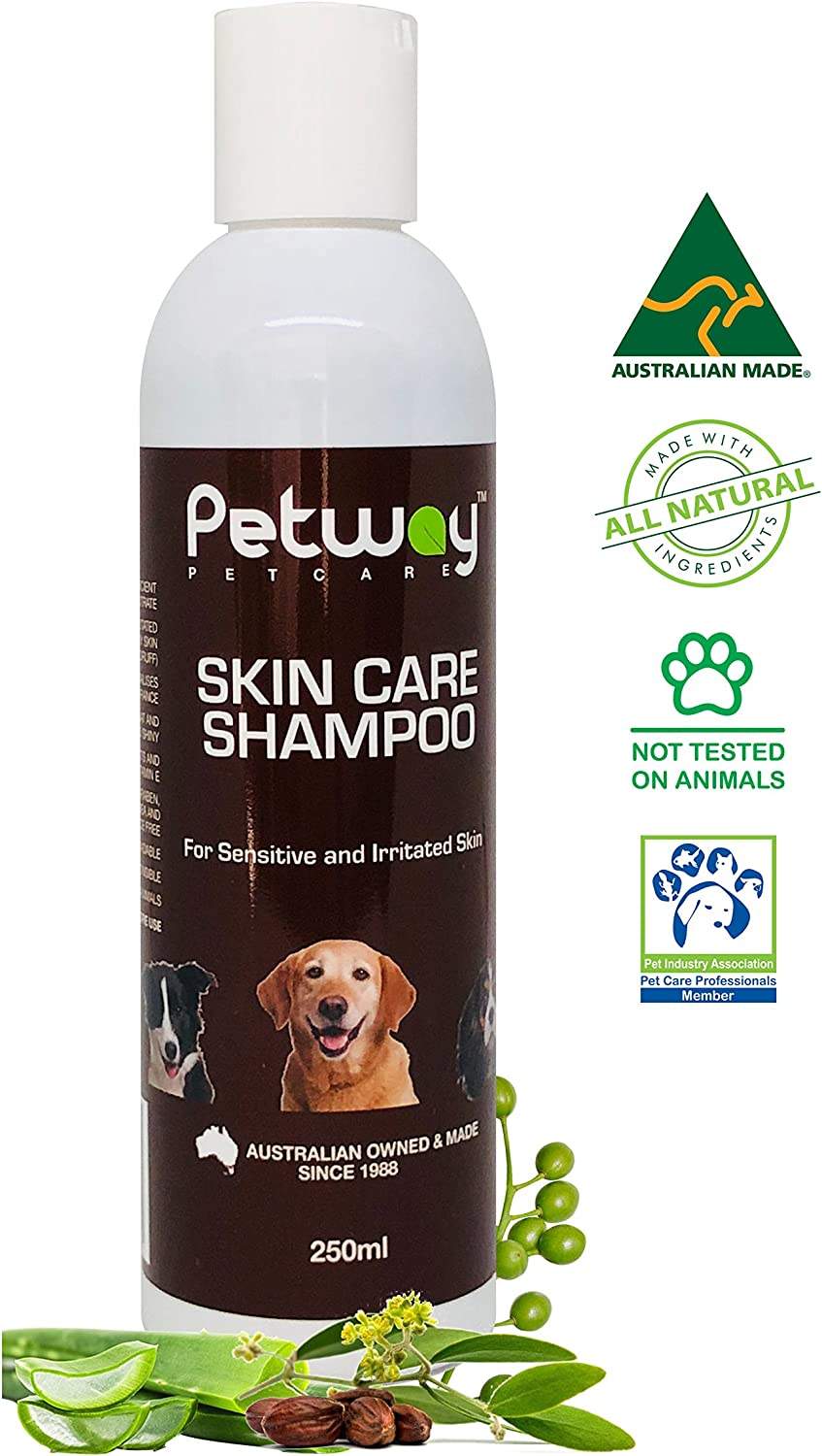 Petway Petcare Pet Skin Care Shampoo for Dogs with Sensitive Skin, Made with Vitamin E, Biodegradable, Ph Balanced, Free of Paraben and Phosphate, Moisturises the Skin and Eliminates Dandruff, 250Ml