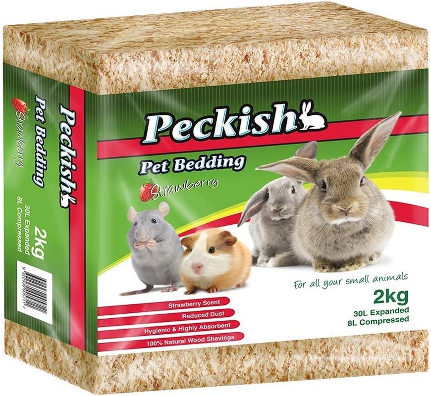 Peckish Strawberry Scent Wood Shavings for Pet Bedding 30 Liter